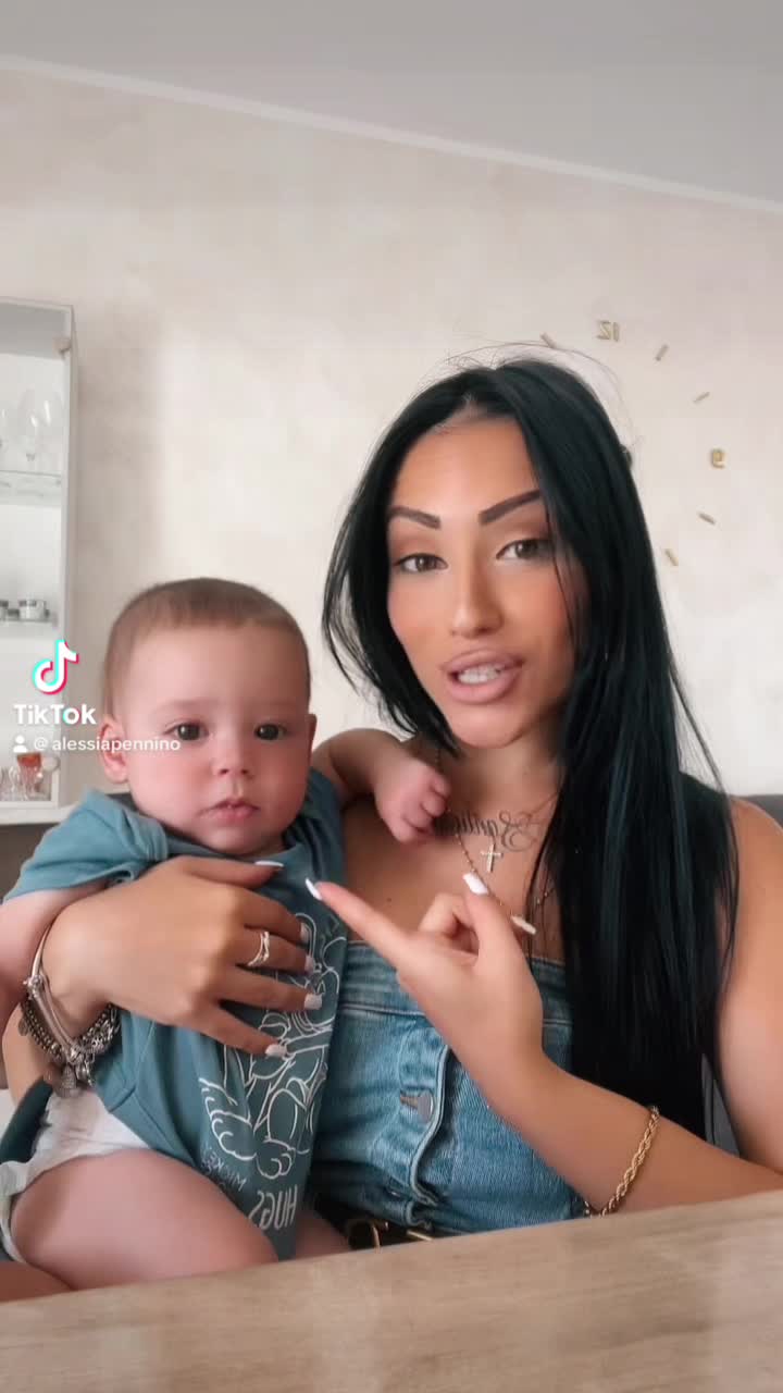 @Alessia🍒👸🏻