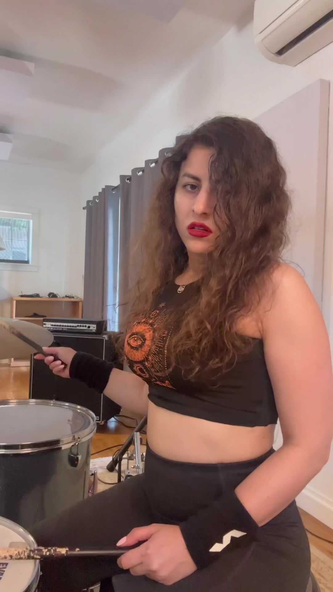 @Drumbitious _ Mirna