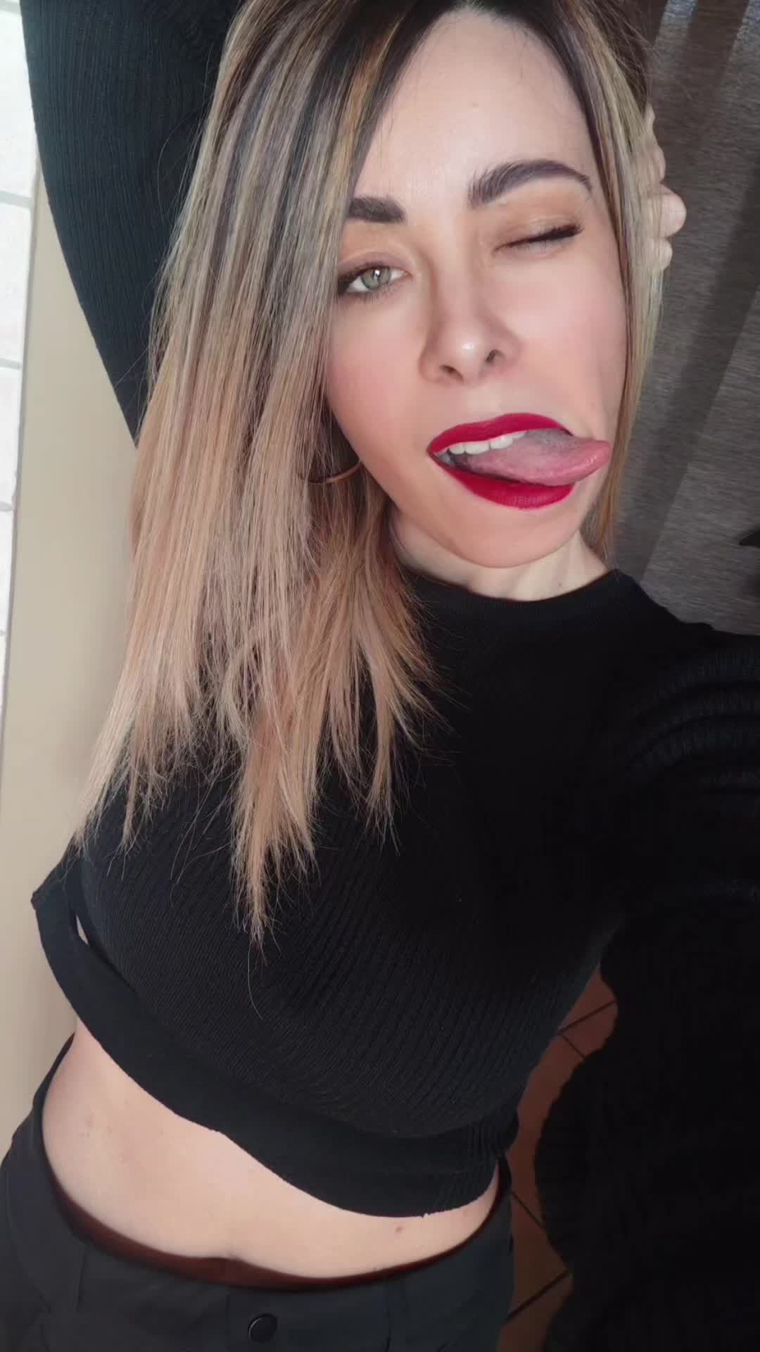 @gloriacornelli