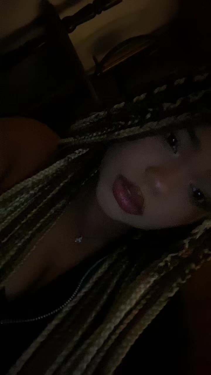 @Hii im Vye