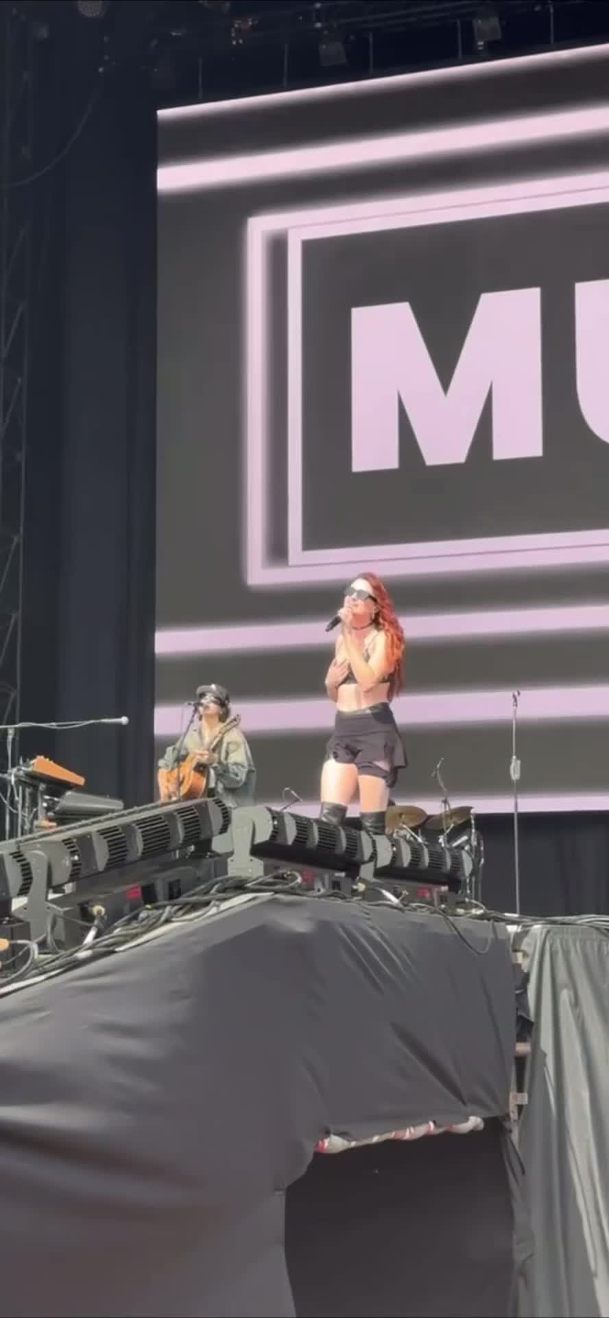 @MUNA On Tour🌟