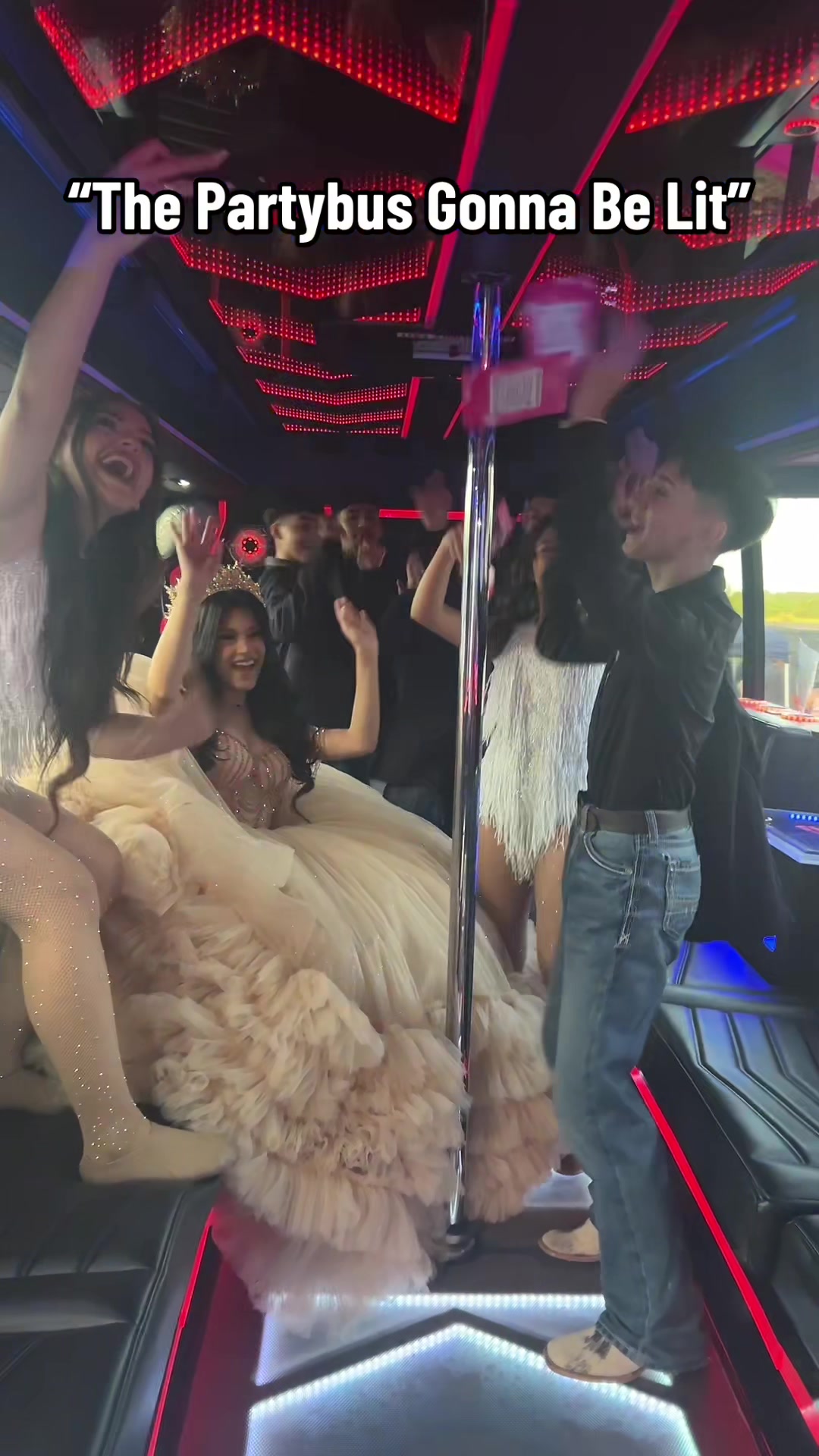 @HOUSTONLUXPARTYBUS