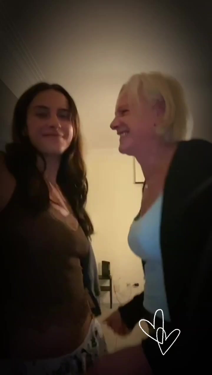 @Elke