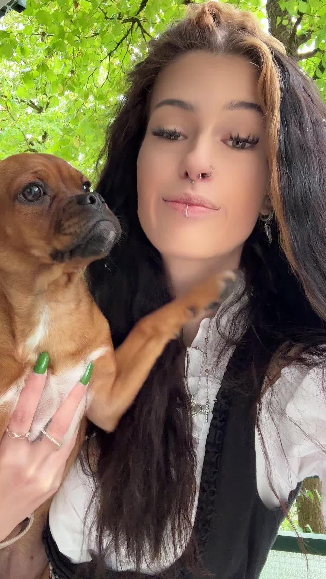 @_becca.cxv_