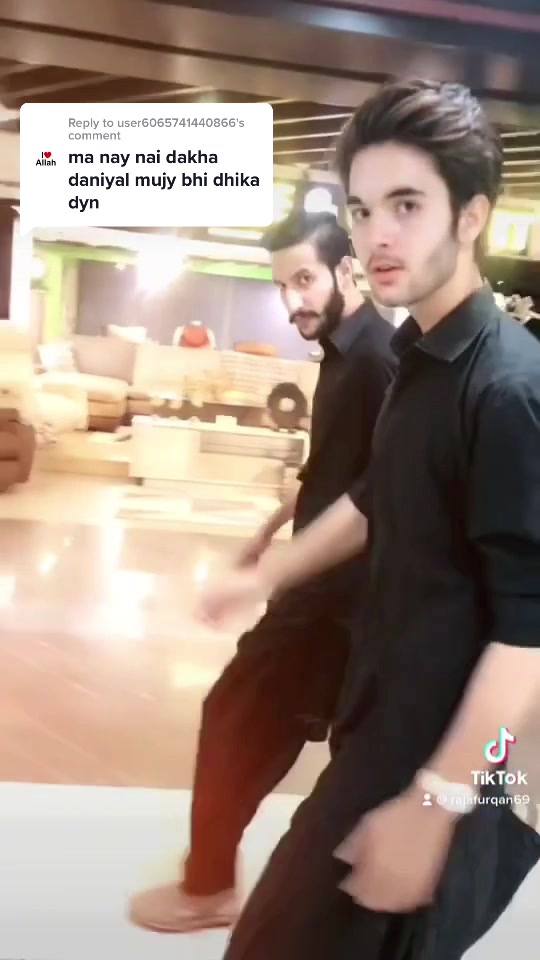 @RaJa FurQaN 🇦🇪 🇵🇰