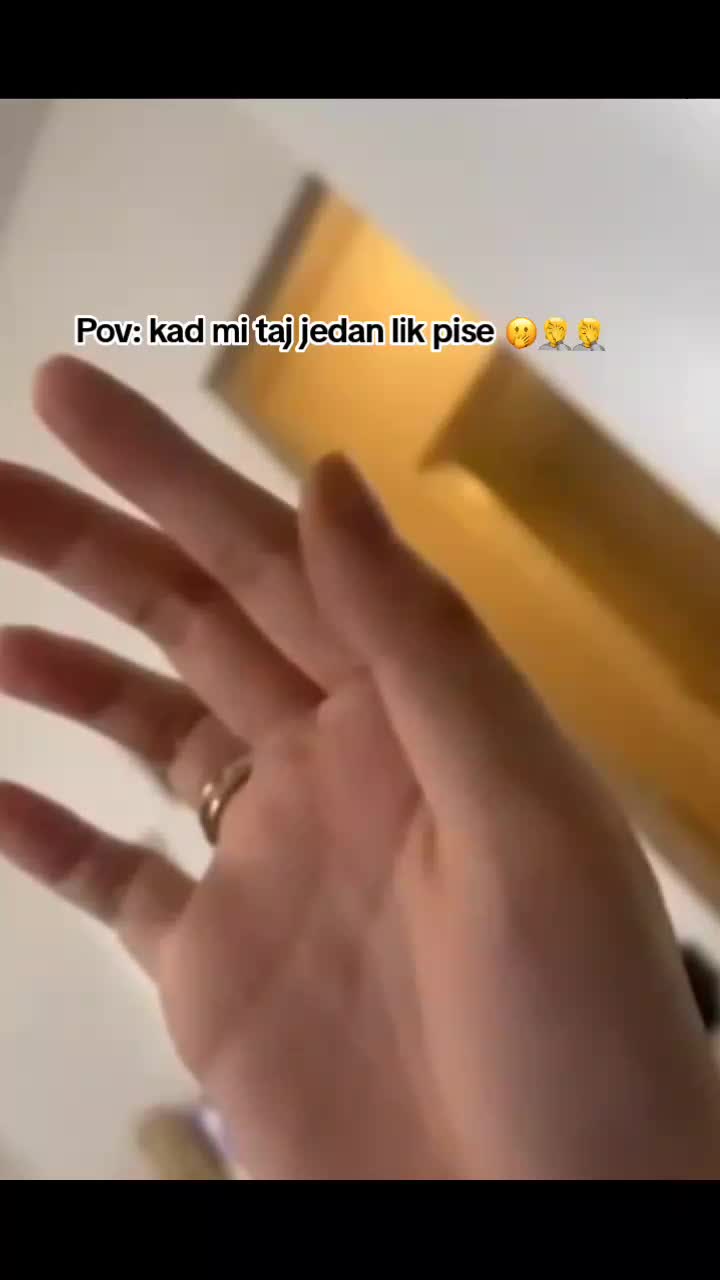 @🥯