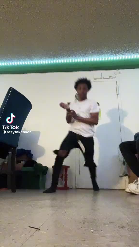 @rezytakerover22
