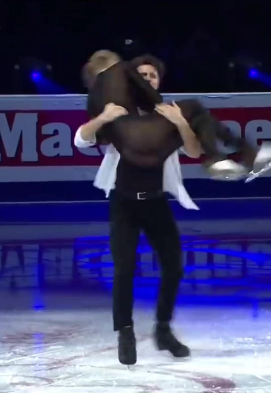 @Ice Skating ⛸