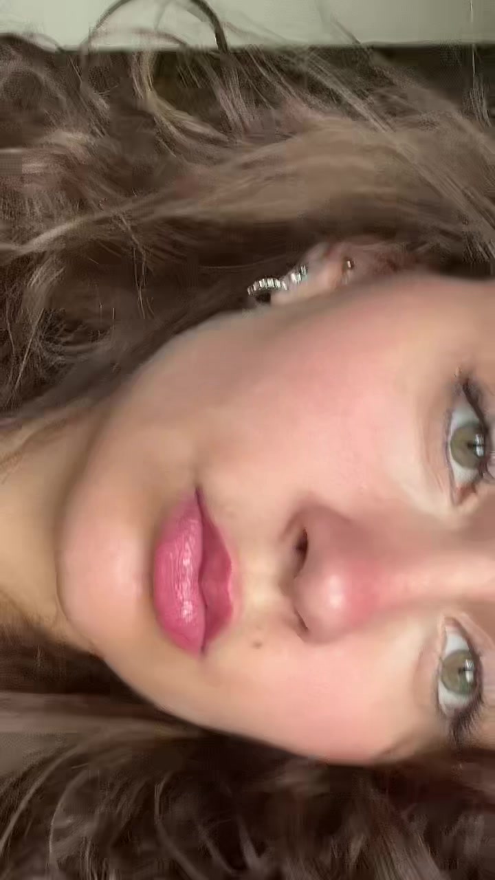 @elena