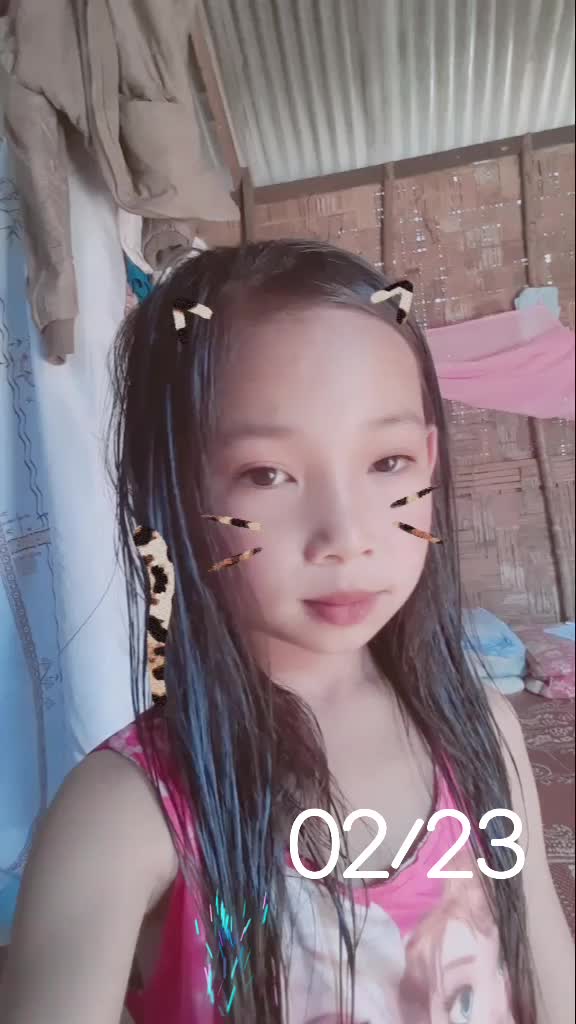 @ນາງ ເພັດ ໄຊຍະວົງ