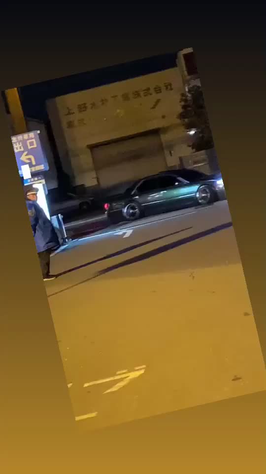 @๐ฉ