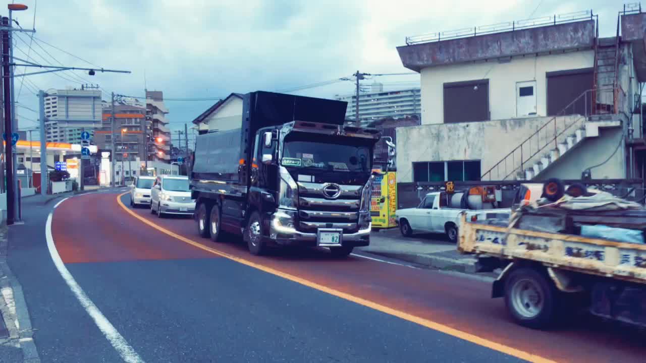 @デコトラ