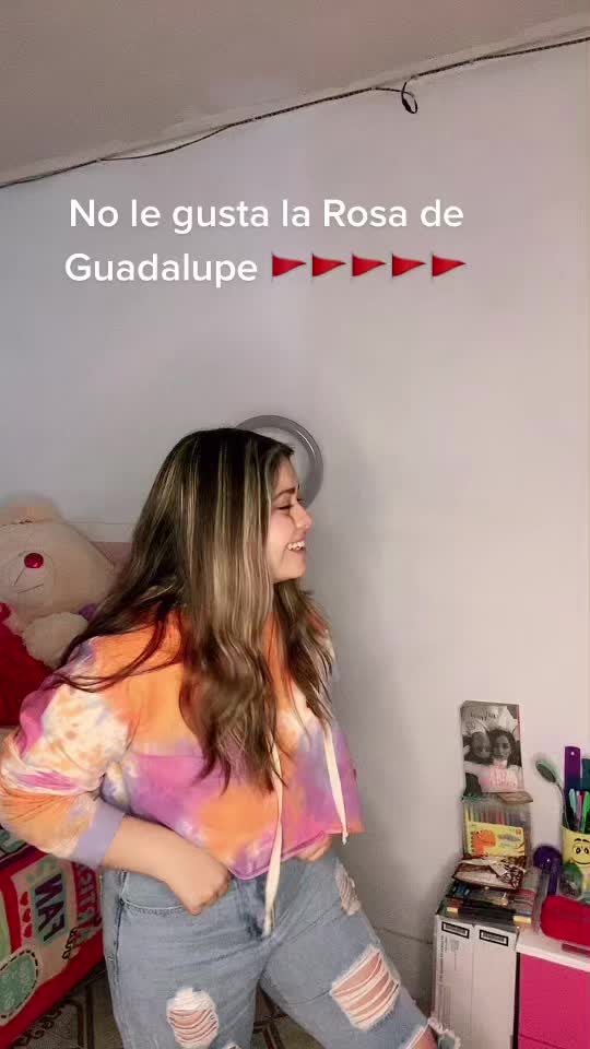 @AlexiaMorales_OF