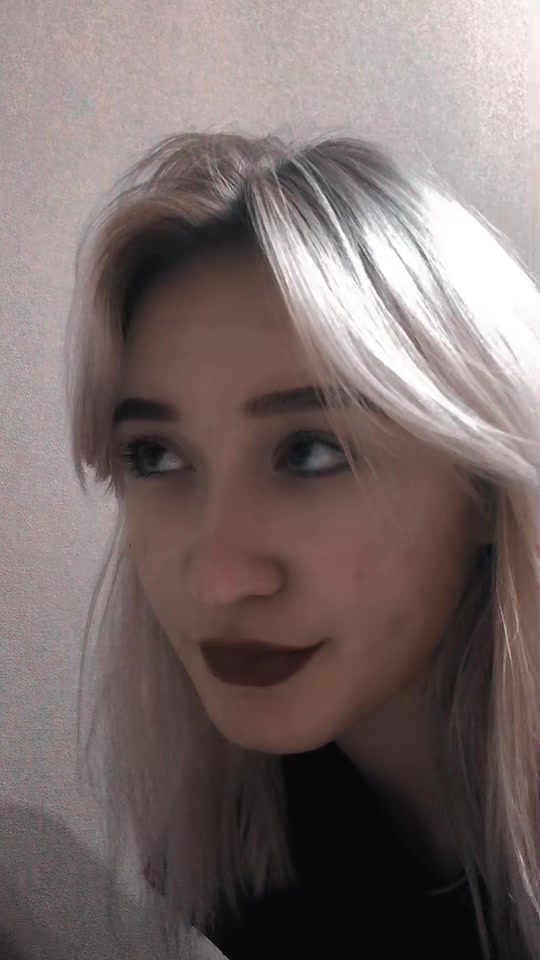 @akv9rr