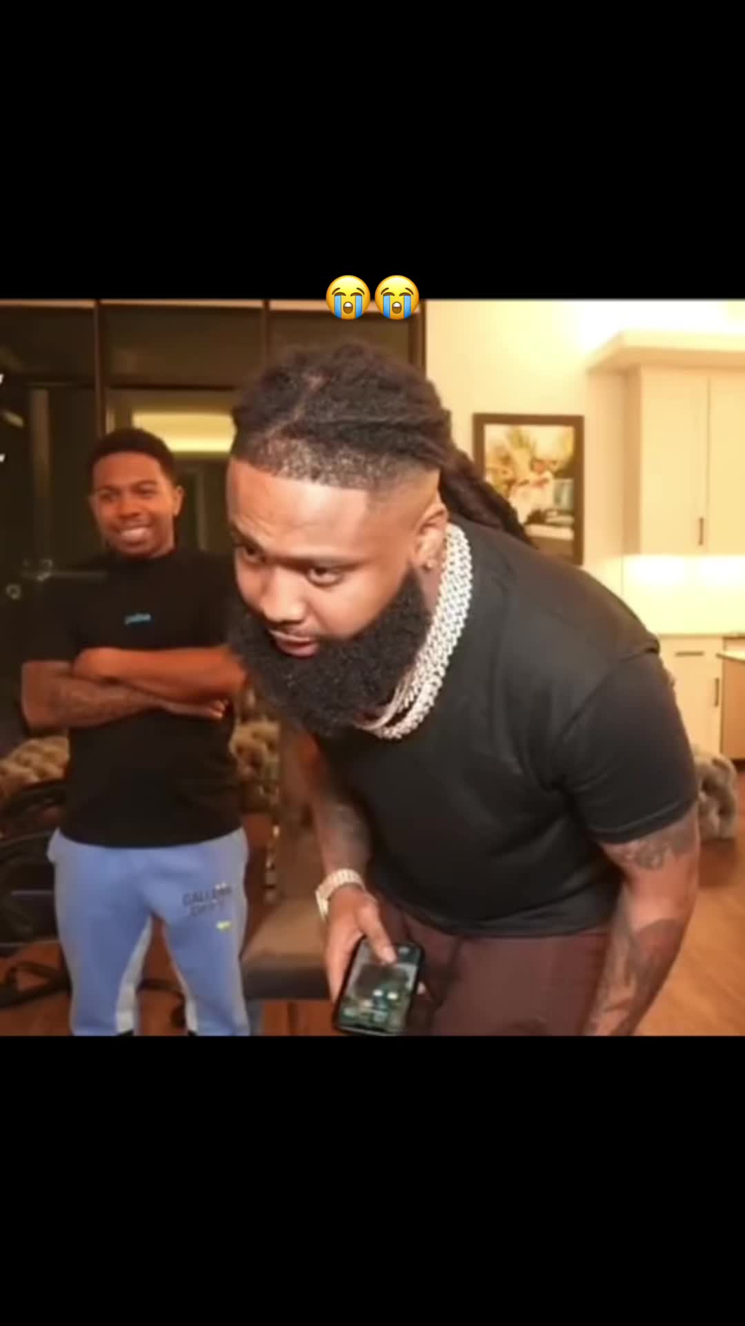 @CrimsonClips_