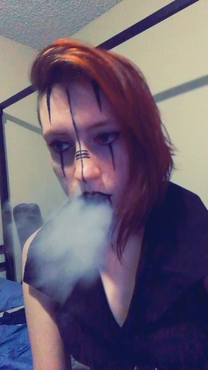 @AlexLynnVape