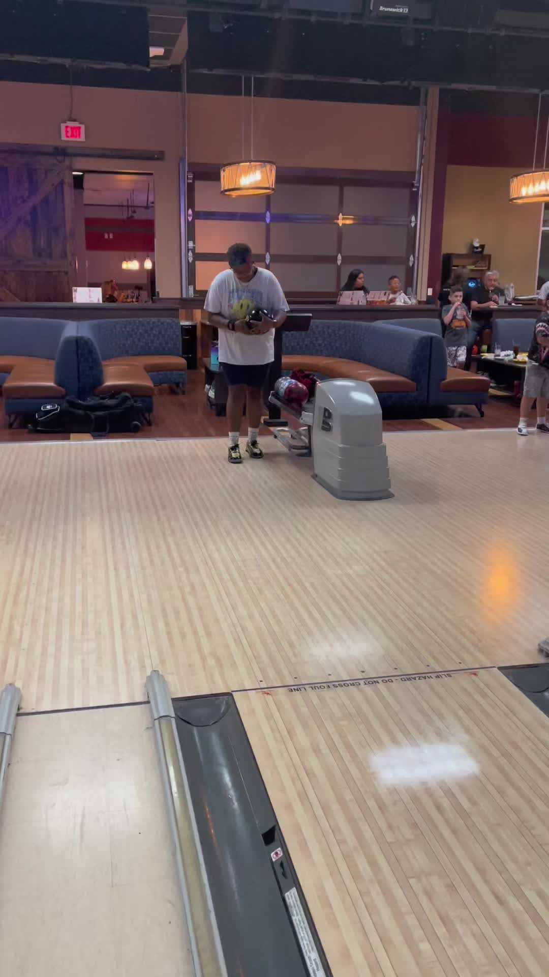 @Halle_Bowls