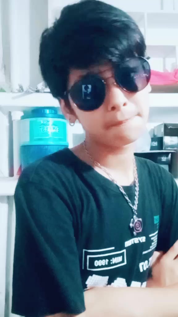 @Ayush__Đøn