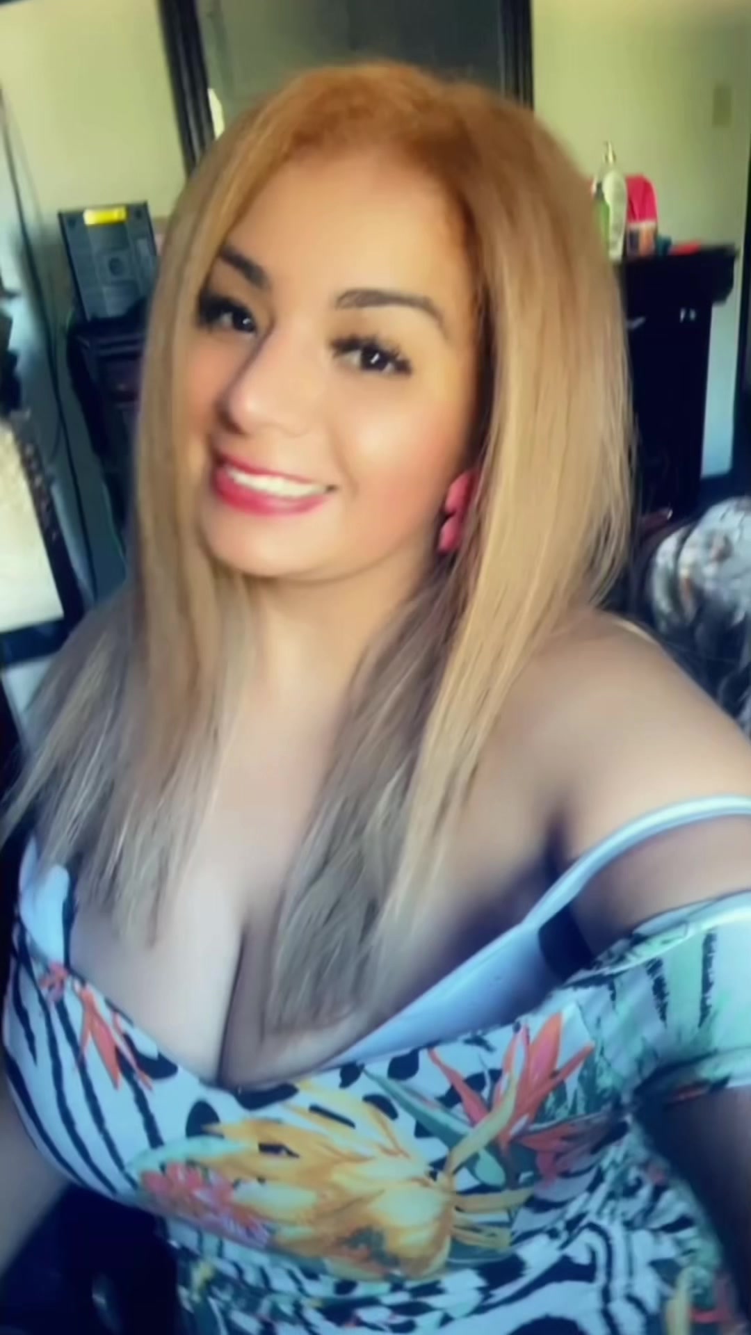 @Laurita Brito
