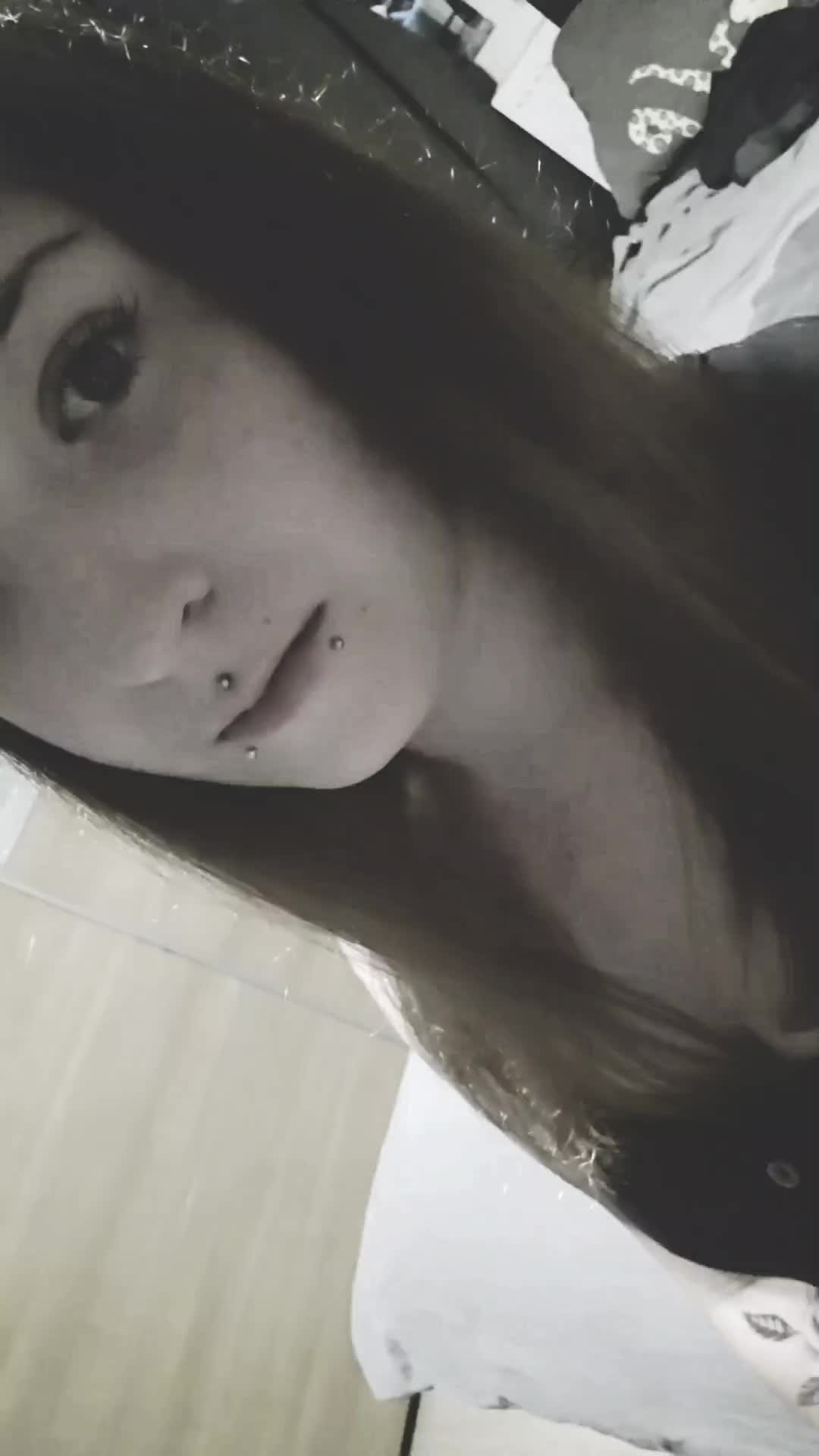 @ღ𝒞𝒽𝒶ℴ𝓈𝓆𝓊ℯℯ𝓃ღ