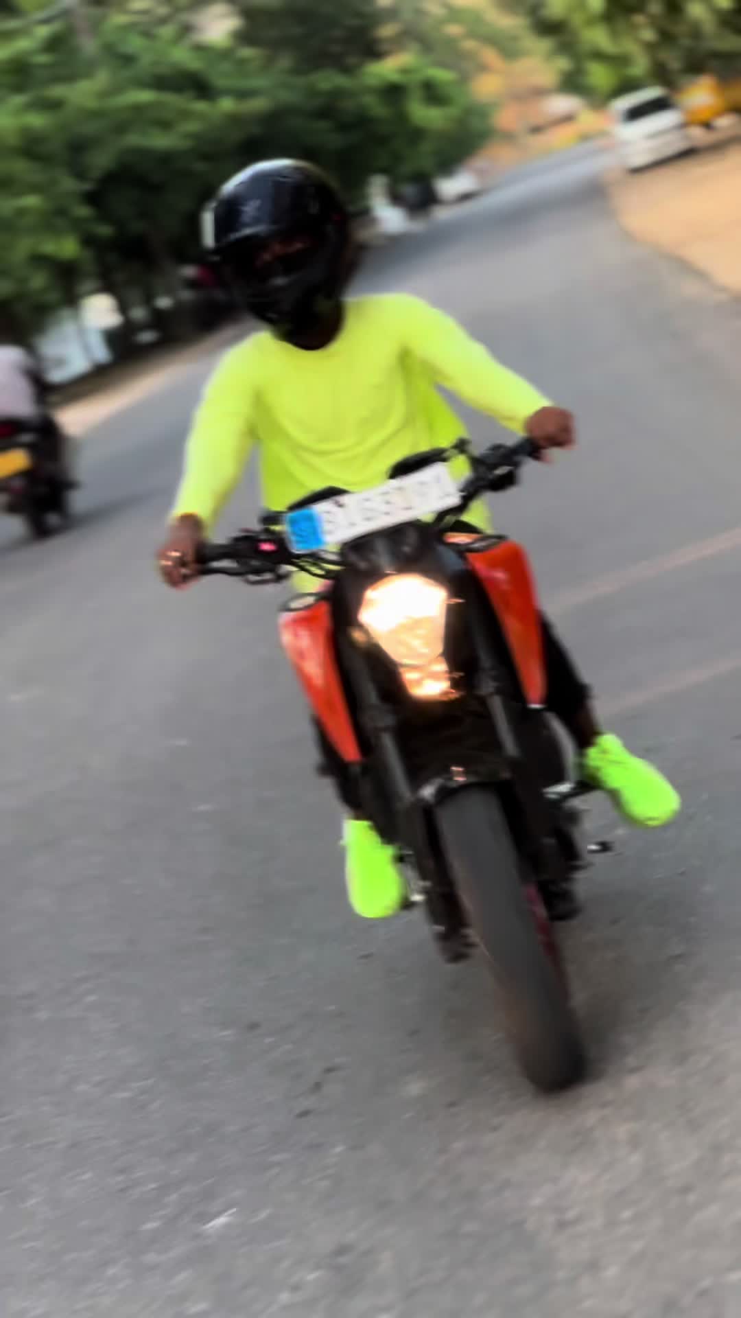 @19 : 06🆎🥺