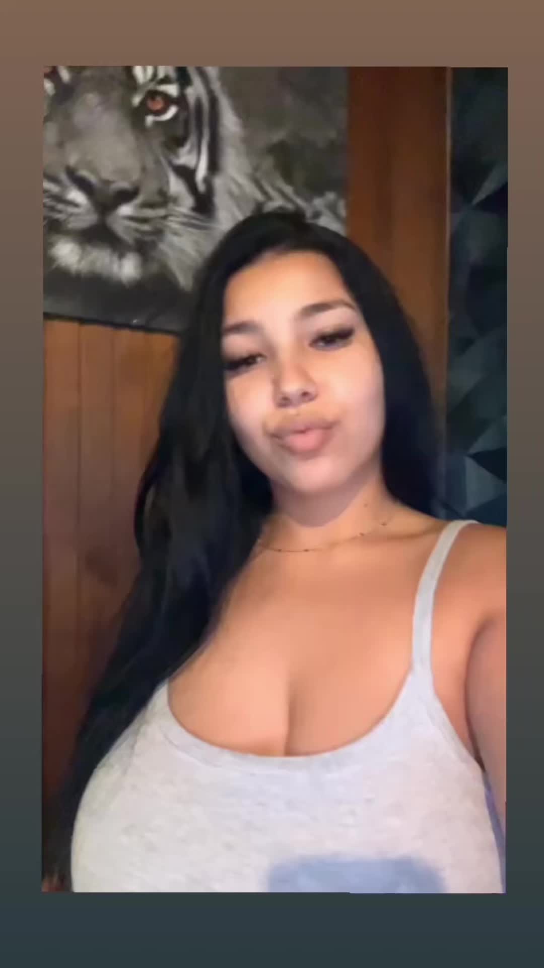 @ROXANAA🧸