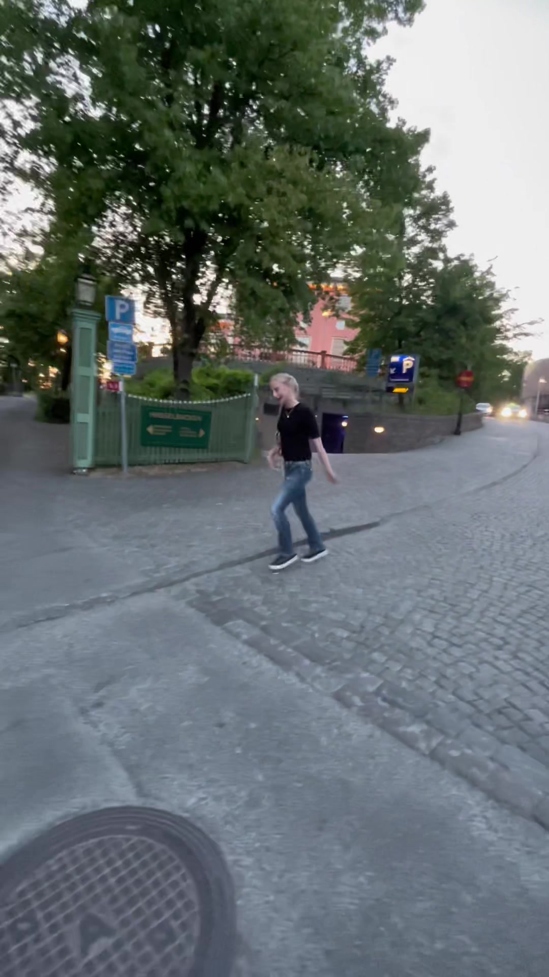 @Gl&ouml;m inte bort bruuuncherna 🙄