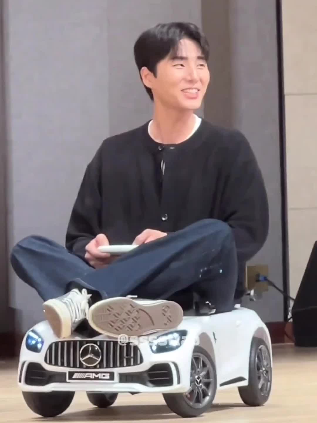 @강삐롱