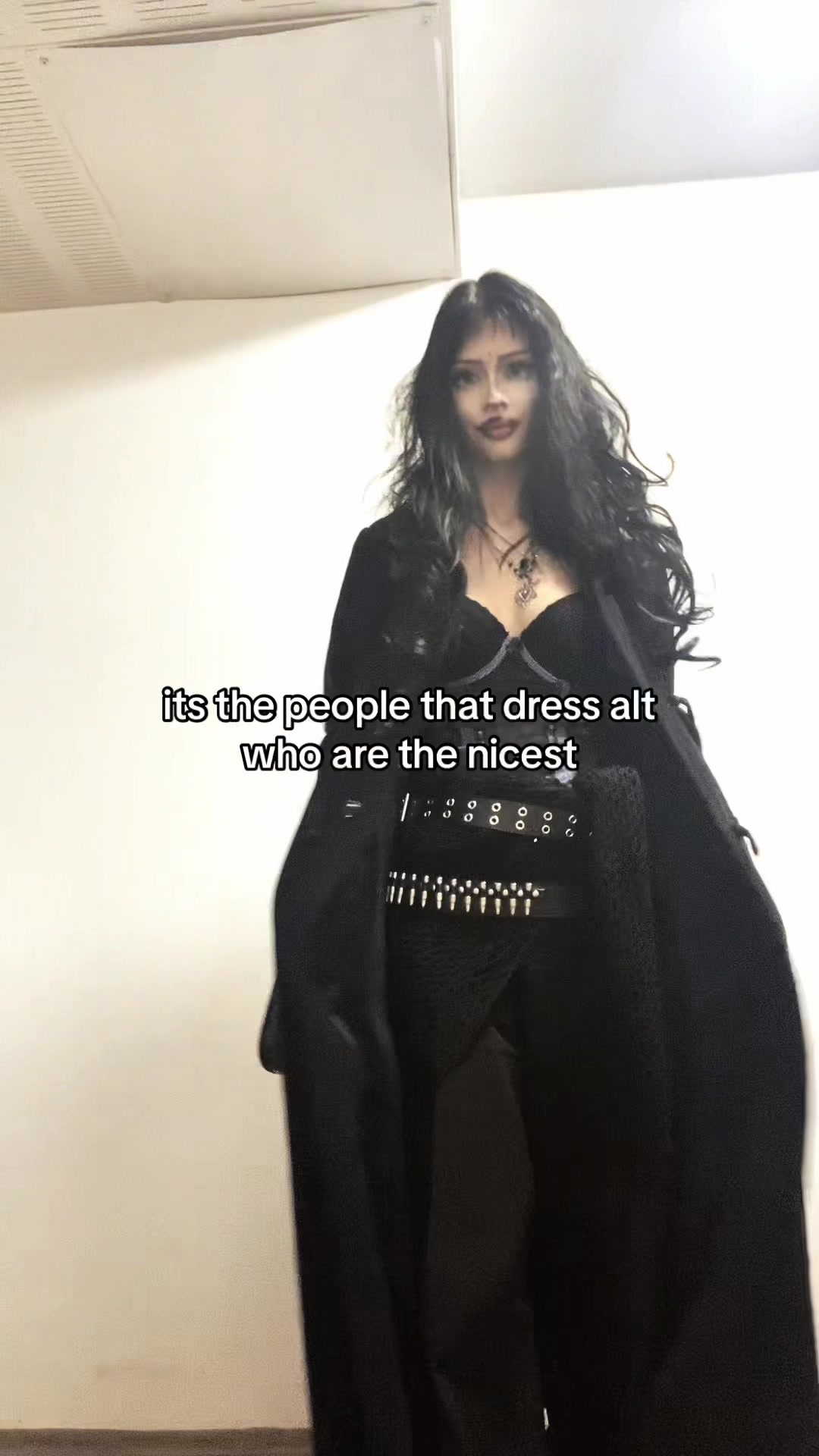 @nora valeria