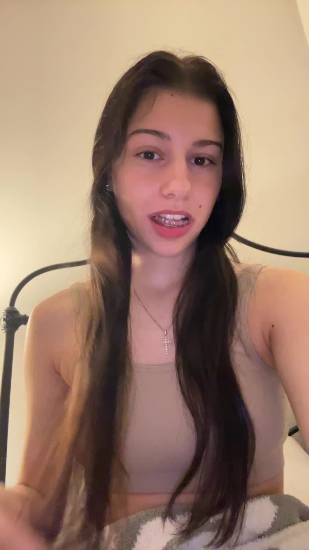 @carlie