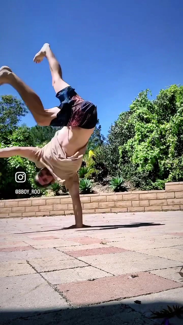 @Bboy_roo
