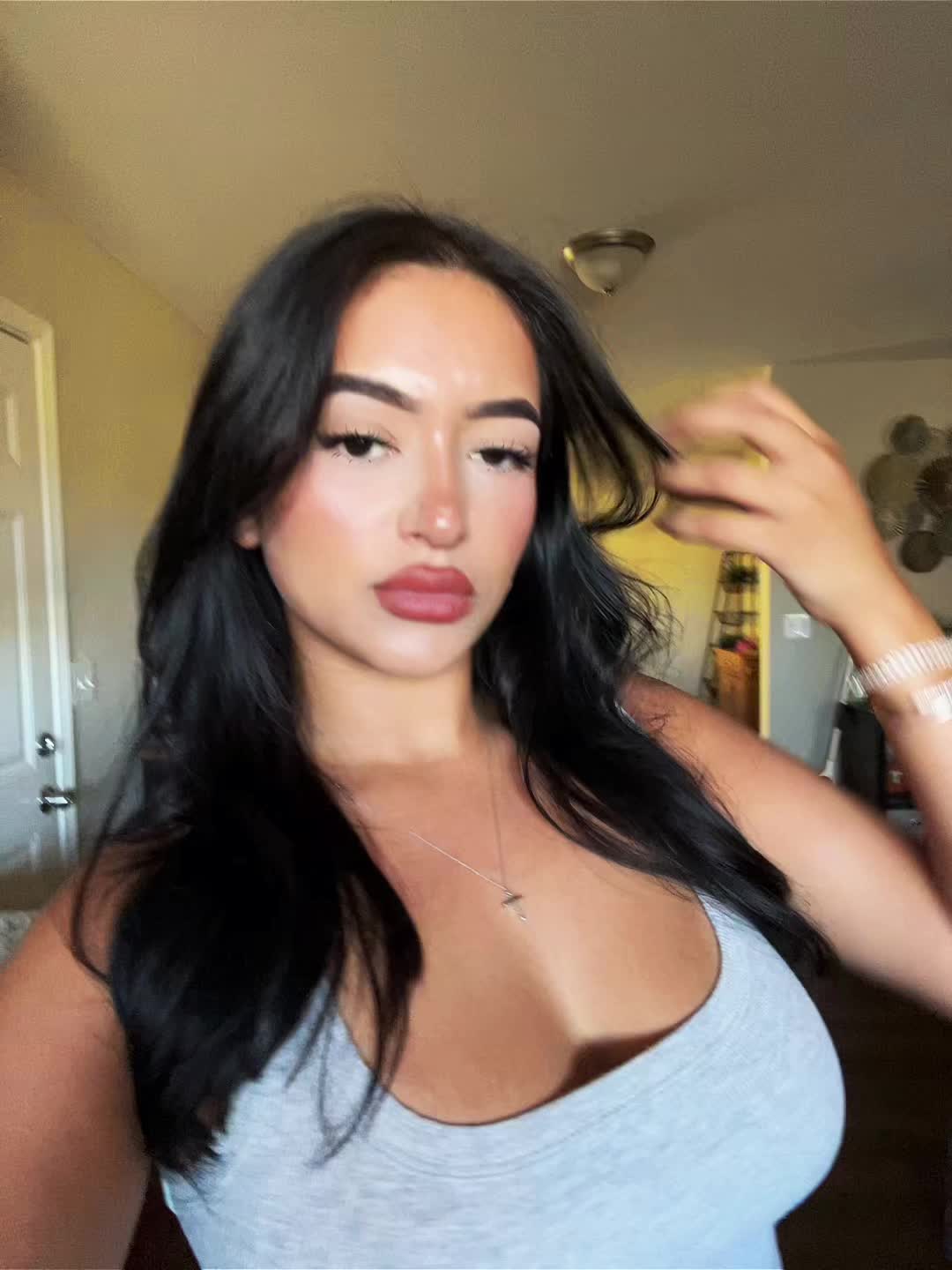 @Latinmami