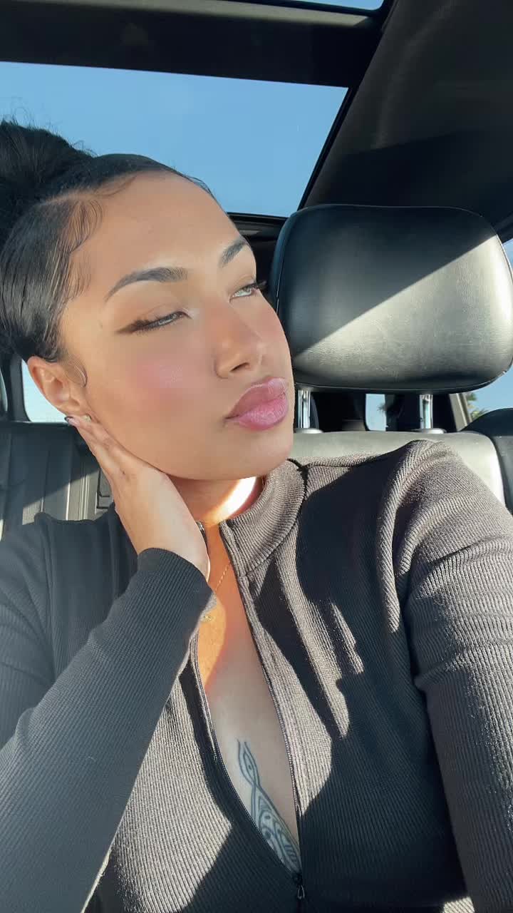 @• Amina Rose •