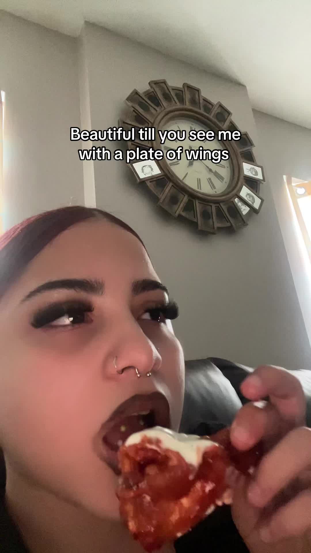 @belly 𖣂