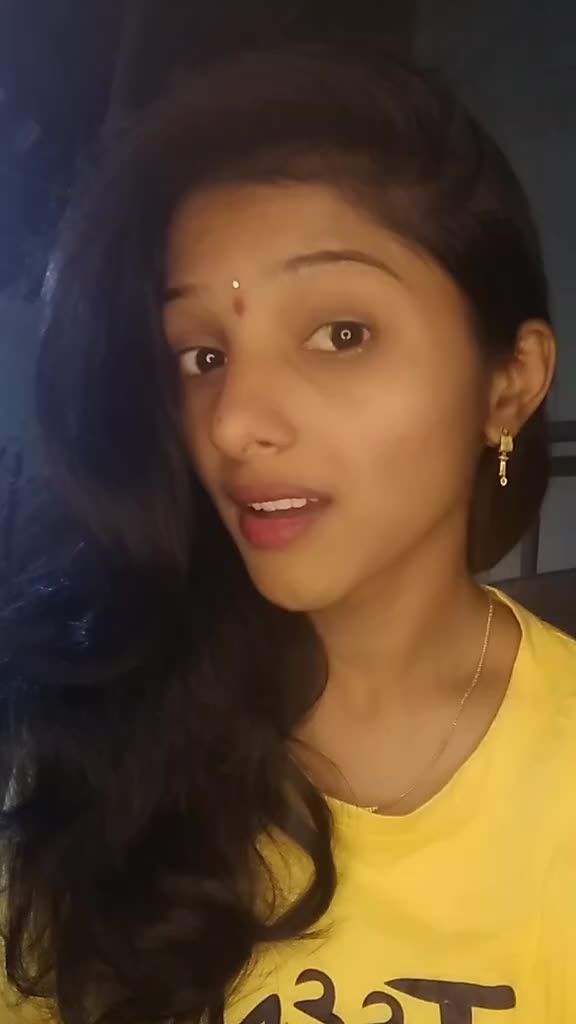 @👑Aishwarya kadam👑