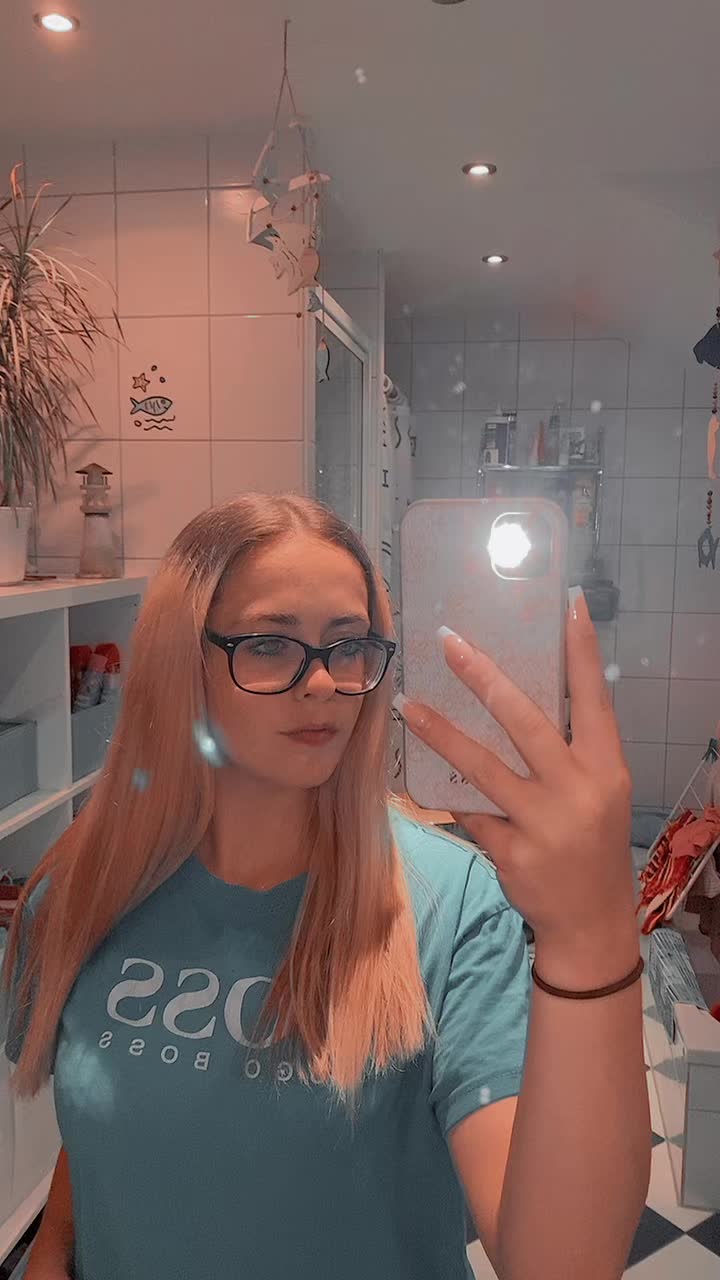@𝒞𝑒𝓁𝒾𝓃𝑒💗💗
