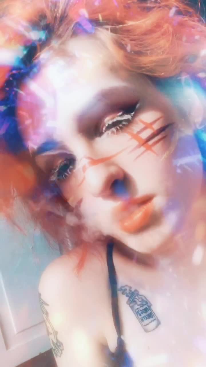 @VaporwaveVally🥀