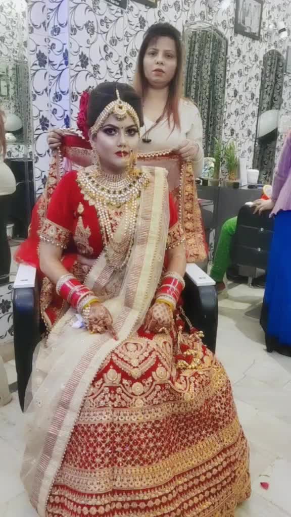 @aparna gomes