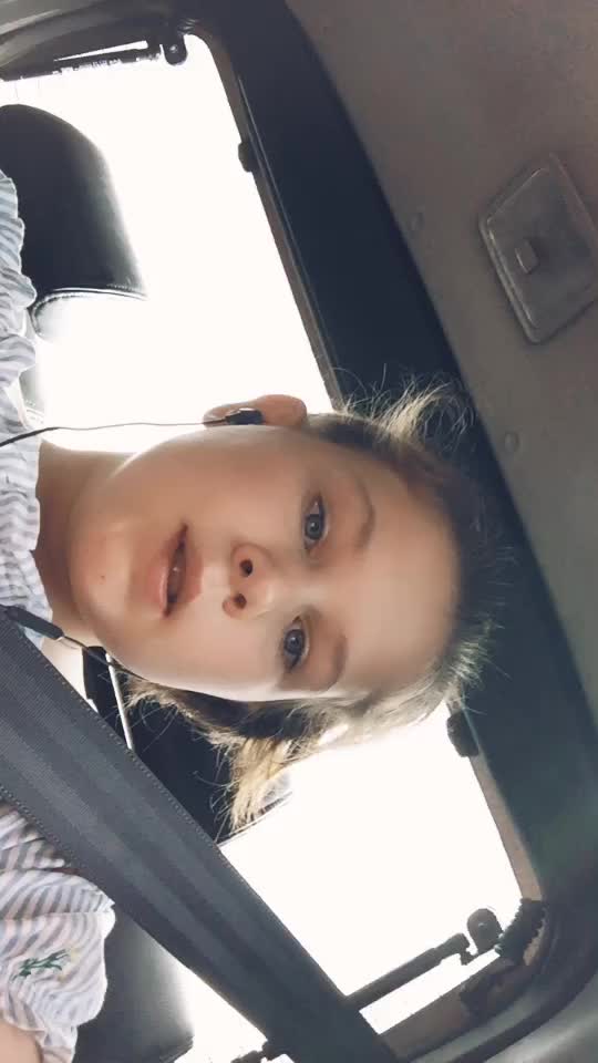 @Claire Halpin🤪💘