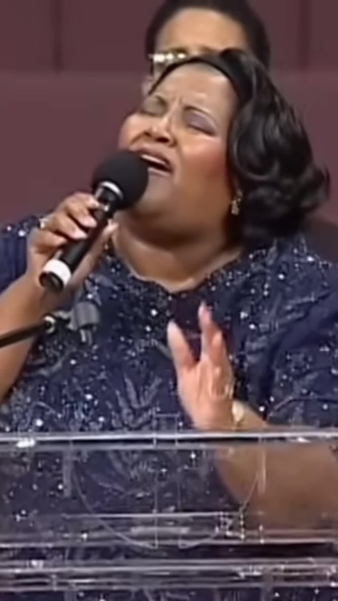 @everyminuteofpraise
