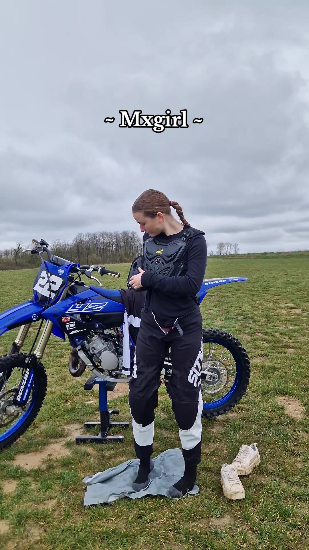 @Anais
