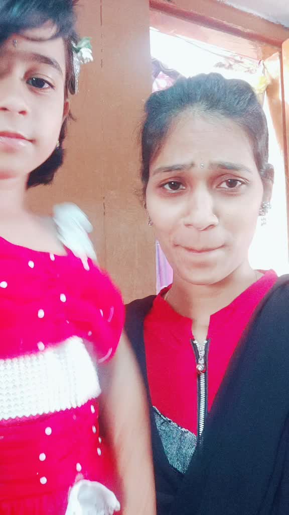 @😊😍Sahithi😍😊
