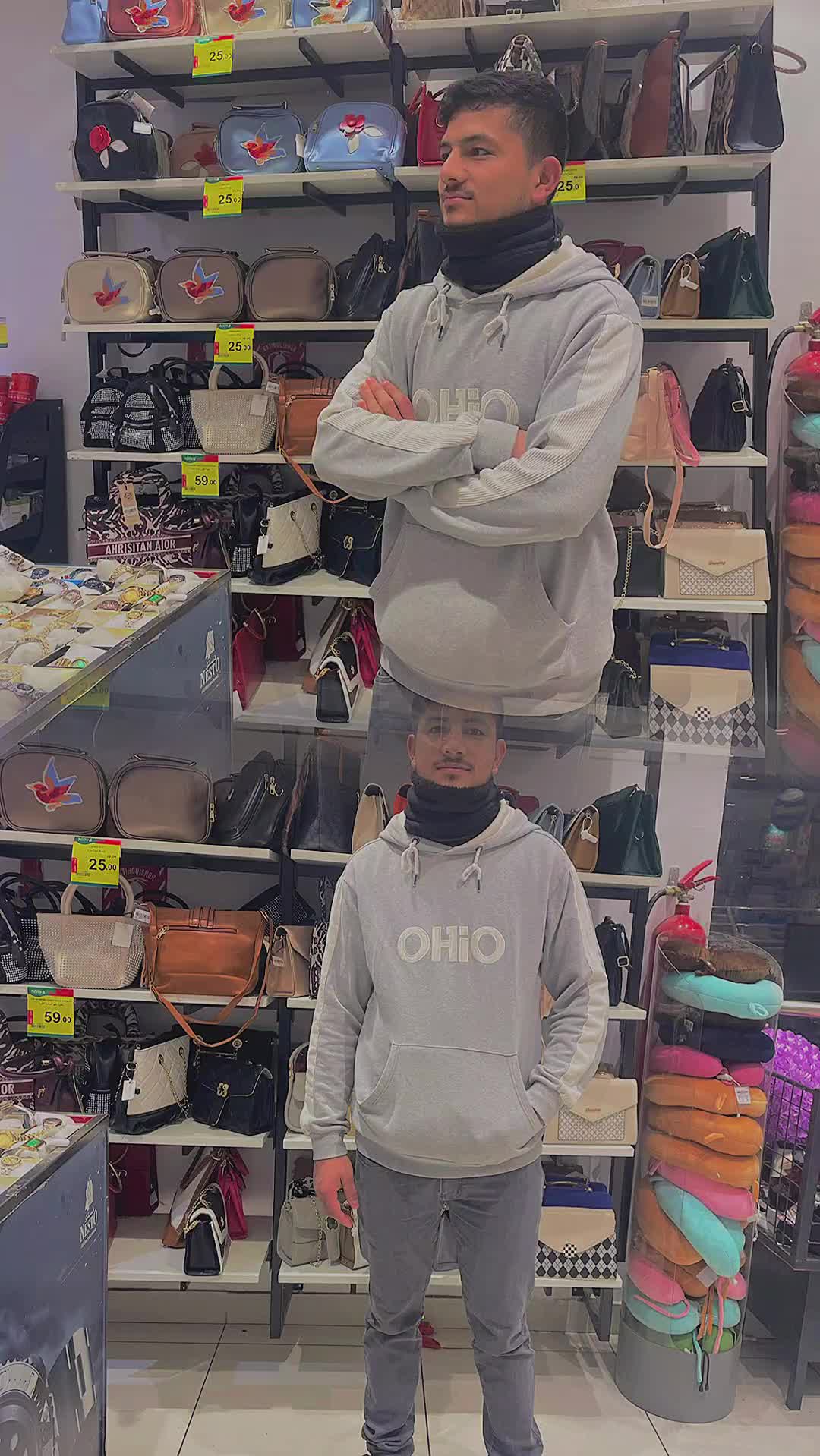 @Aakasholi1234
