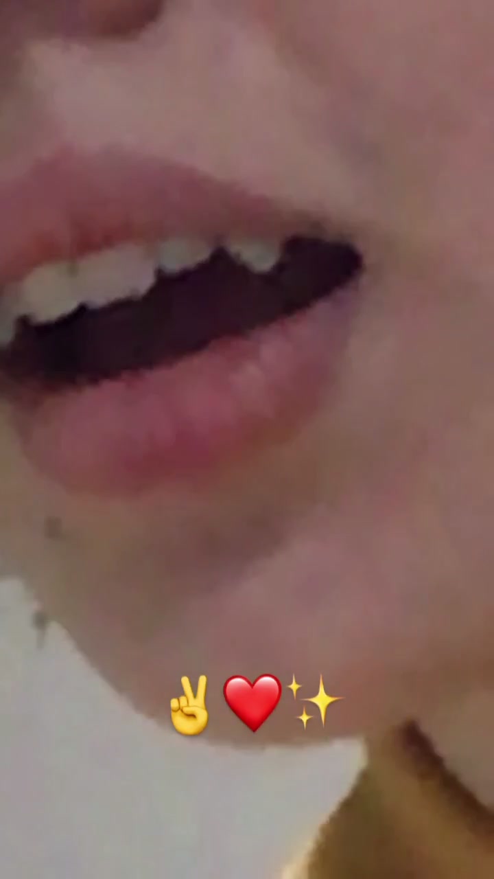 @Fox_be_