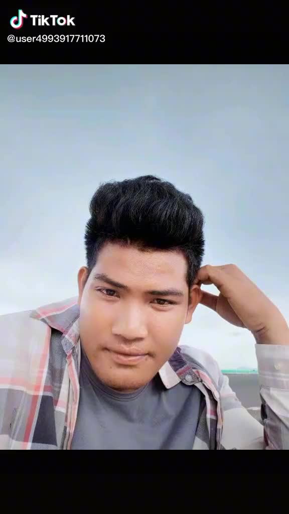 @ប្រុសស្មោះ