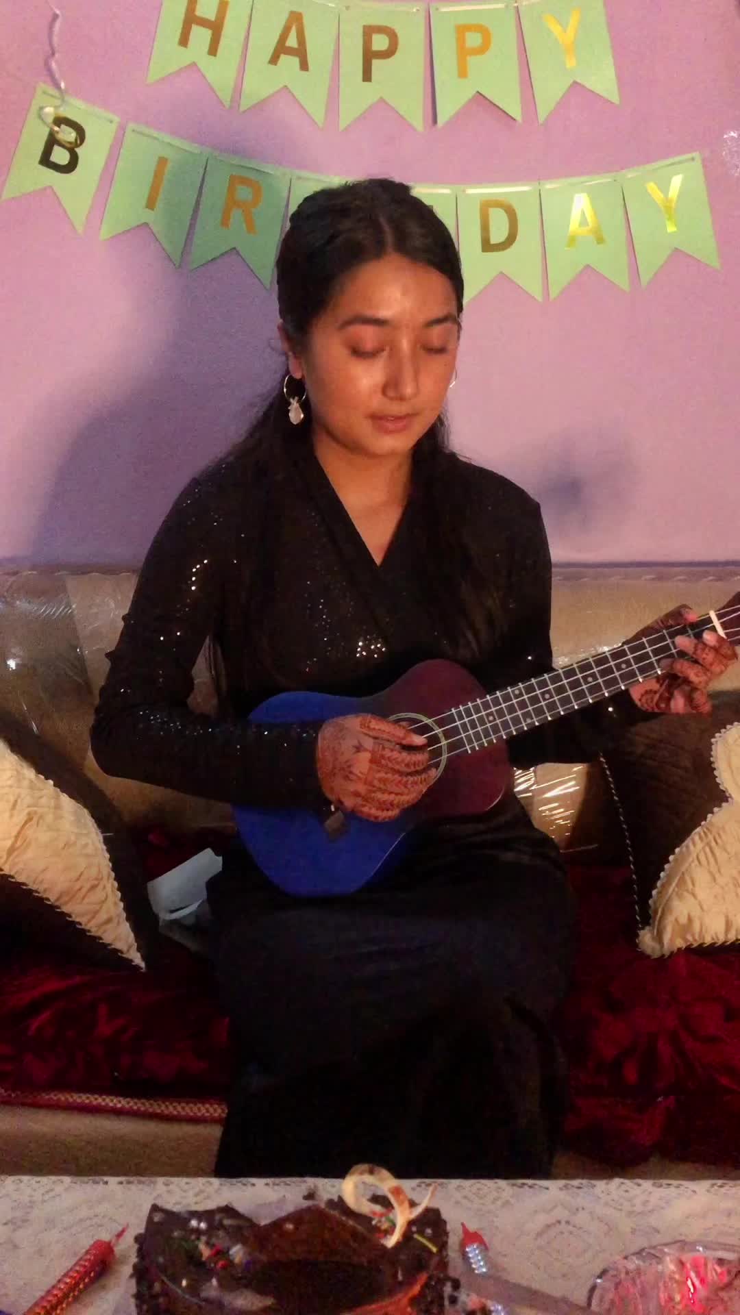 @Lajju🥰