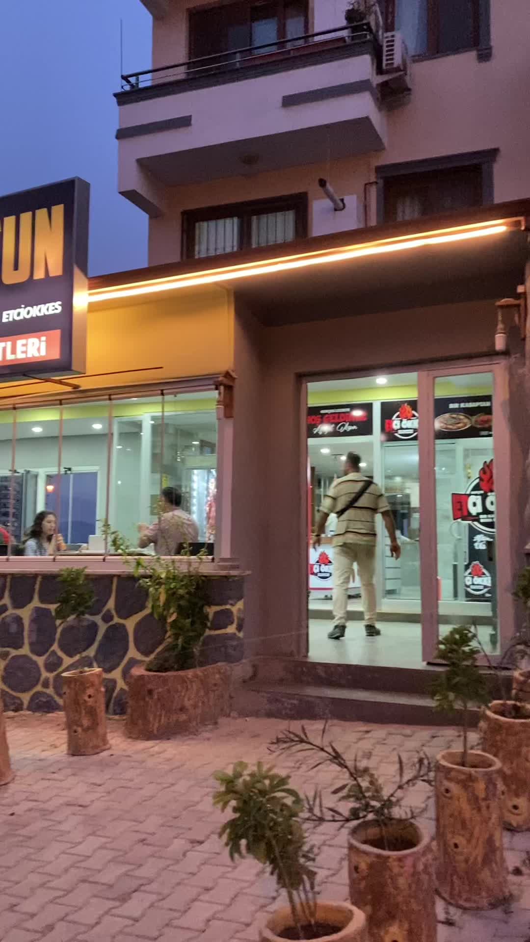 @ETÇİ ÖKKEŞ