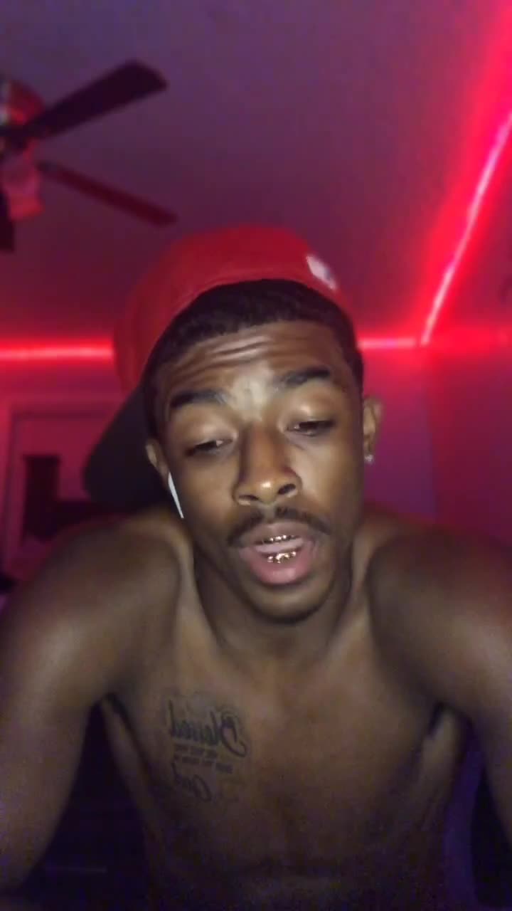 @brokenuser