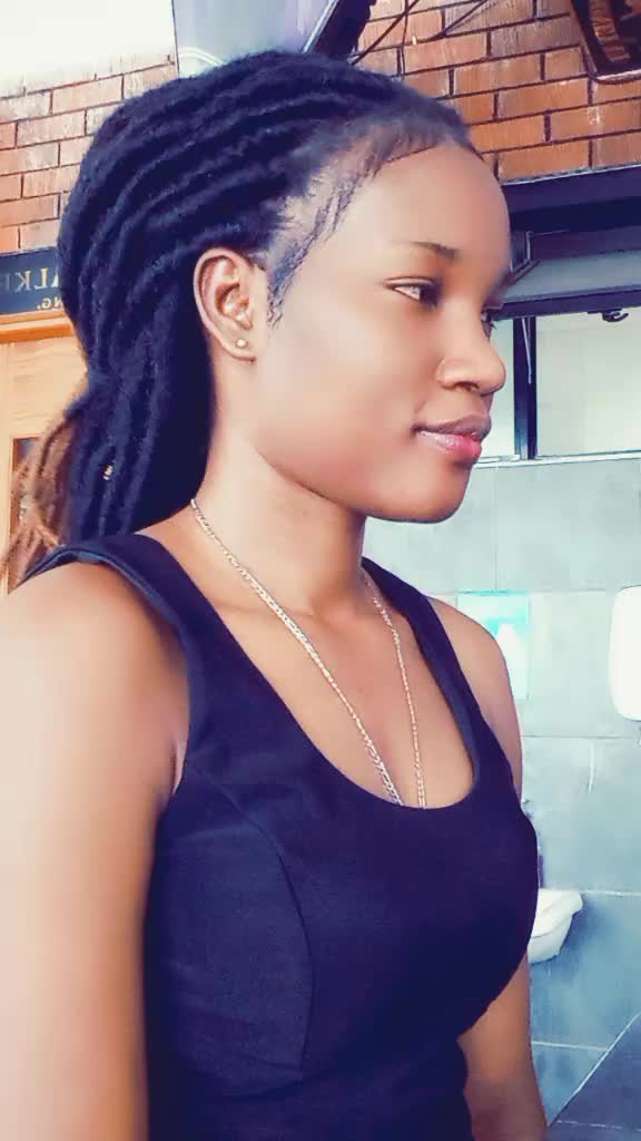 @Soniah_Empress👑