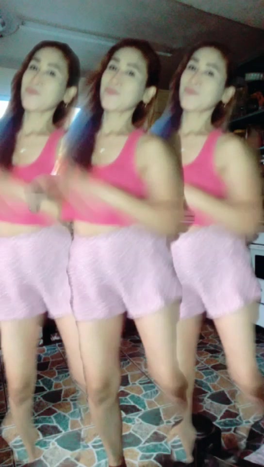 @akosiLynn